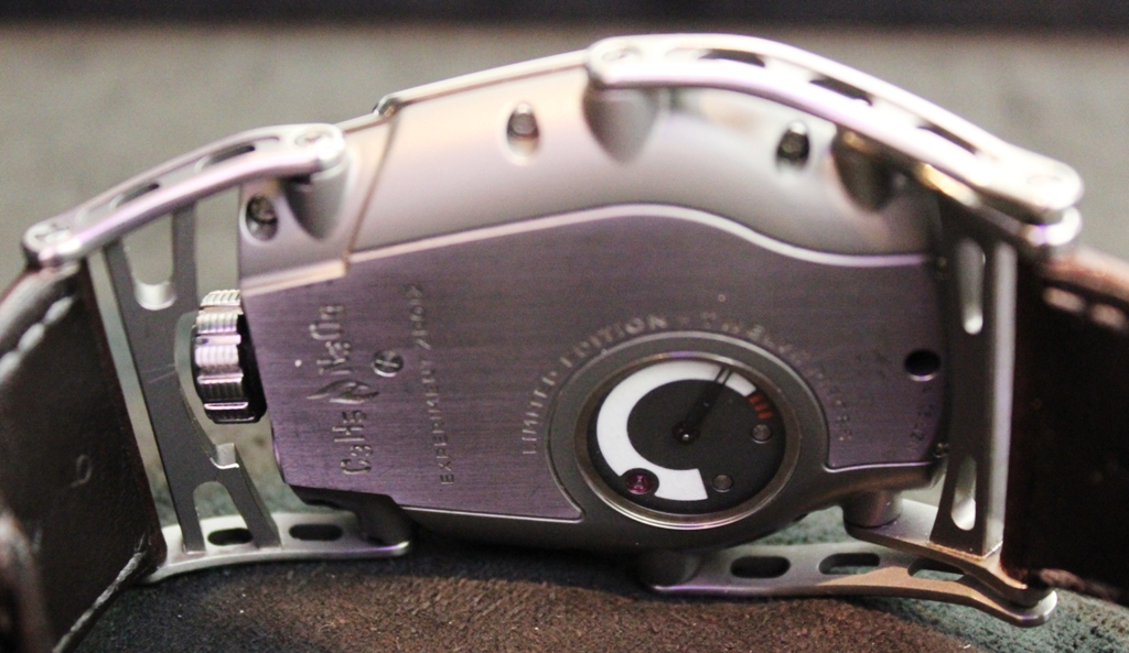 Experiment ZR012 C3H5N3O9 Caseback